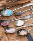Mica Powder Set Pearls and Crystals